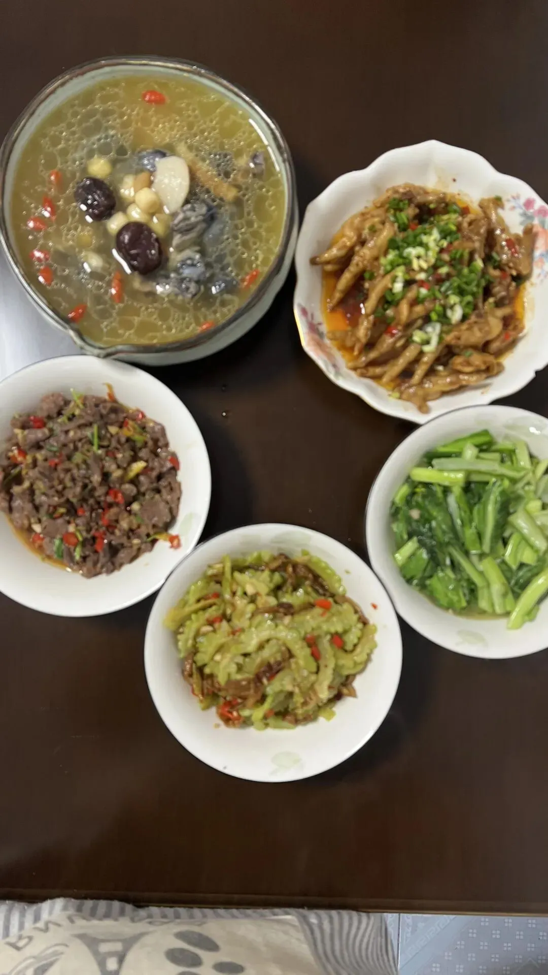 高考倒计时228天|高三家长能做的,不过是一日三餐-第5张图片-四季读书网