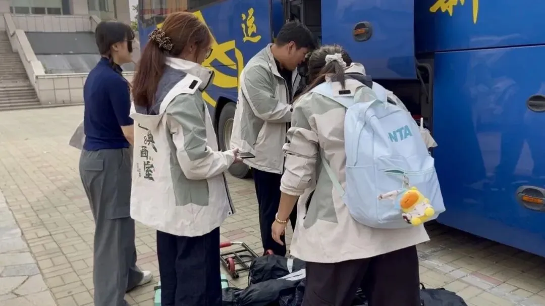 以考促学,砥砺前行|临清艺典学子济南双场模考纪实-第8张图片-四季读书网 以考促学,砥砺前行|临清艺典学子济南双场模考纪实-第8张图片-四季读书网