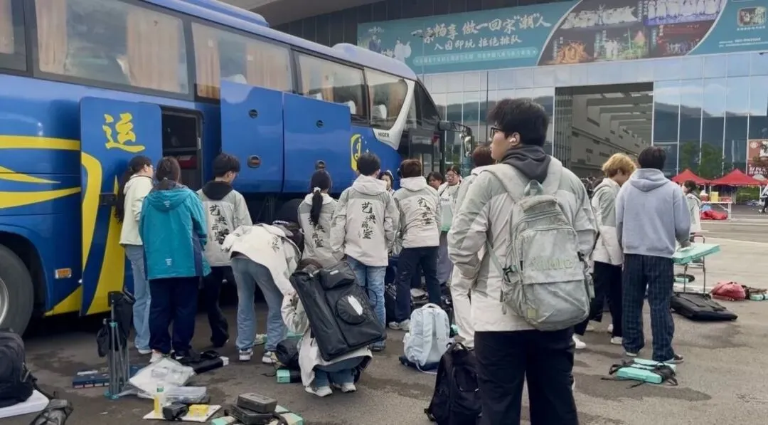 以考促学,砥砺前行|临清艺典学子济南双场模考纪实-第31张图片-四季读书网 以考促学,砥砺前行|临清艺典学子济南双场模考纪实-第31张图片-四季读书网