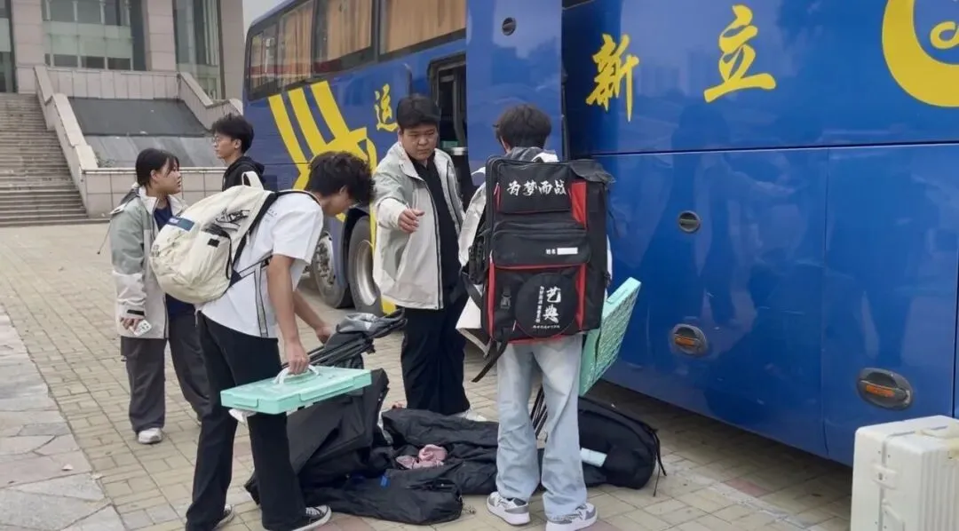 以考促学,砥砺前行|临清艺典学子济南双场模考纪实-第14张图片-四季读书网 以考促学,砥砺前行|临清艺典学子济南双场模考纪实-第14张图片-四季读书网