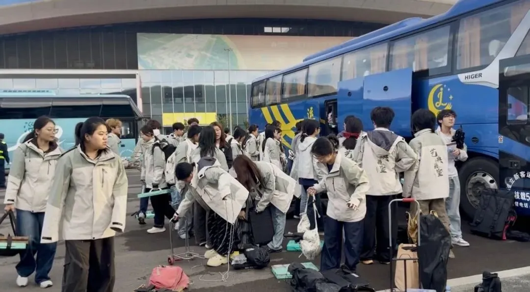 以考促学,砥砺前行|临清艺典学子济南双场模考纪实-第30张图片-四季读书网 以考促学,砥砺前行|临清艺典学子济南双场模考纪实-第30张图片-四季读书网