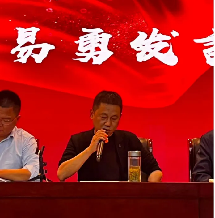 凝心聚力备中考 家校同心启新程——横店实验学校初中部九年级家长会-第32张图片-四季读书网 凝心聚力备中考 家校同心启新程——横店实验学校初中部九年级家长会-第32张图片-四季读书网