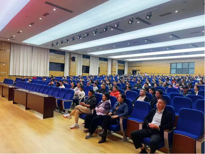 凝心聚力备中考 家校同心启新程——横店实验学校初中部九年级家长会-第43张图片-四季读书网 凝心聚力备中考 家校同心启新程——横店实验学校初中部九年级家长会-第43张图片-四季读书网