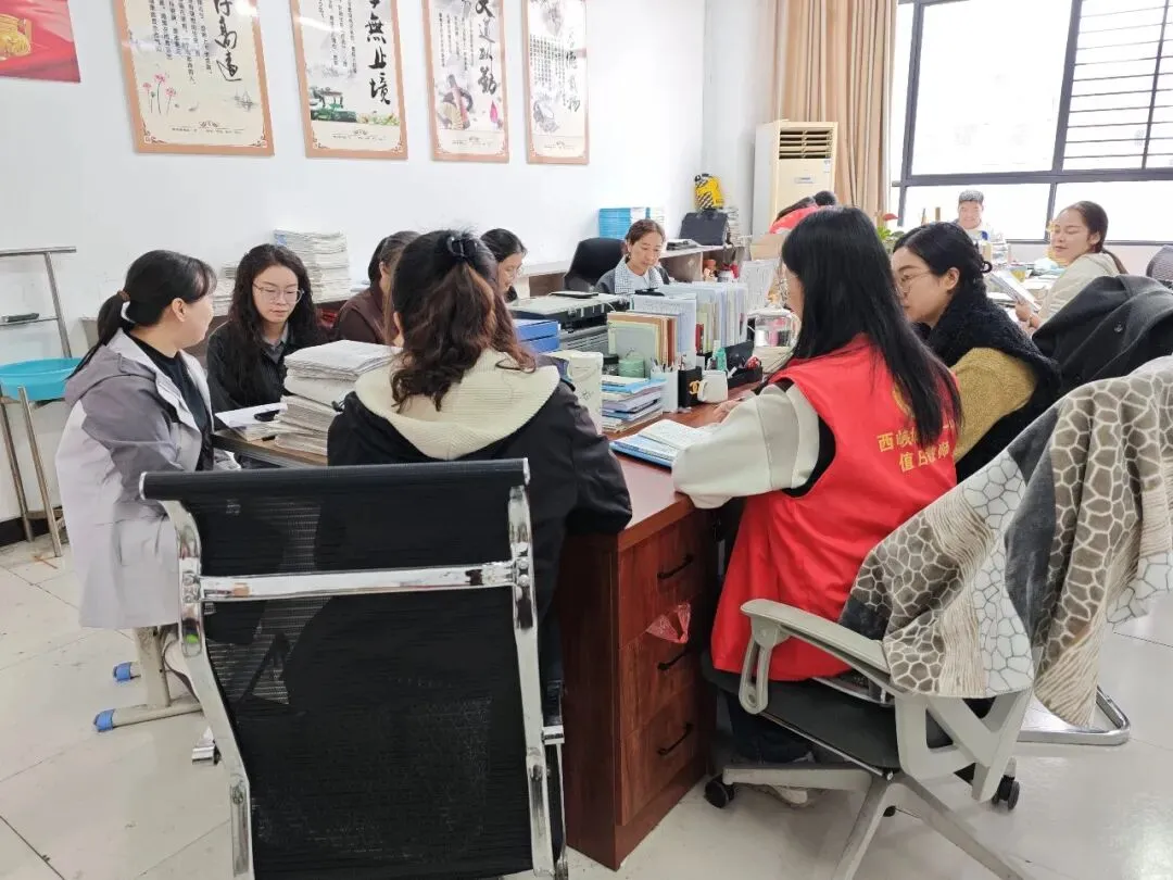 校际携手研课堂,同心聚力备中考——西峡县城区一中与双龙二中开展九年级教学交流研讨活动-第10张图片-四季读书网 校际携手研课堂,同心聚力备中考——西峡县城区一中与双龙二中开展九年级教学交流研讨活动-第10张图片-四季读书网