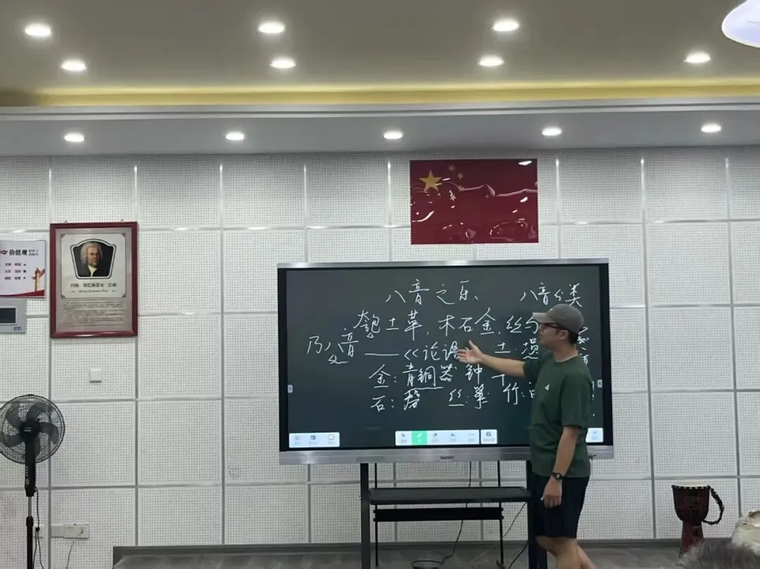 精研中考真题,锤炼讲题本领——福州鳌峰学校举行第五届青年教师教学技能比赛-第39张图片-四季读书网