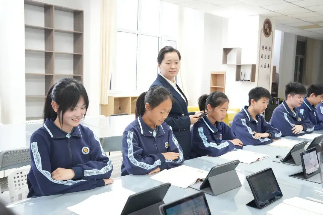 六纬中考集训·全日制封闭式冲刺-第1张图片-四季读书网