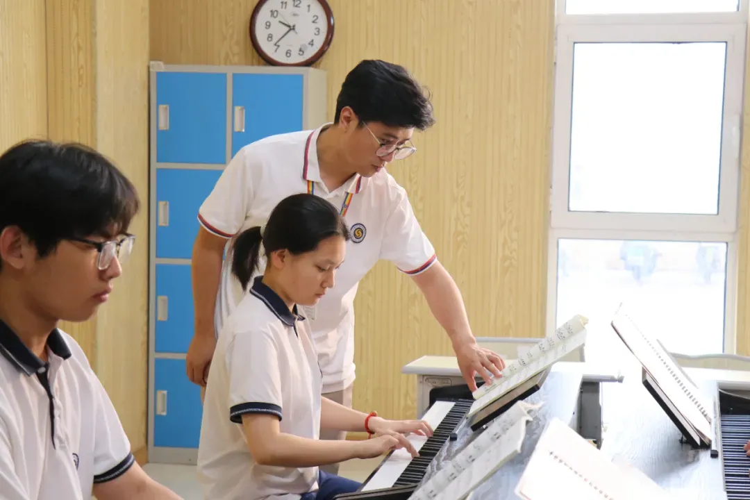 六纬中考集训·全日制封闭式冲刺-第5张图片-四季读书网