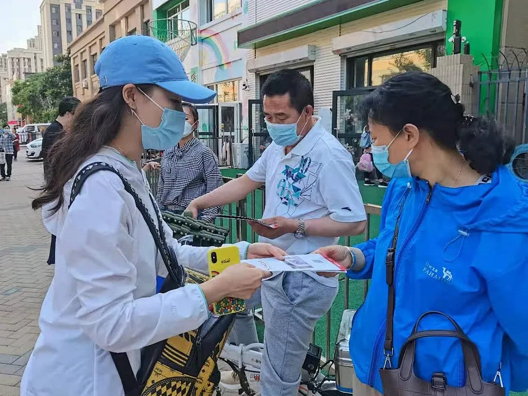 助力高考,圆梦大学 ——大连财经学院招生宣传进行时-第8张图片-四季读书网