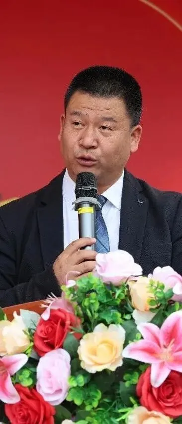 擂响中考战鼓!龙门中考部第一次月考表彰,见证少年锋芒-第14张图片-四季读书网