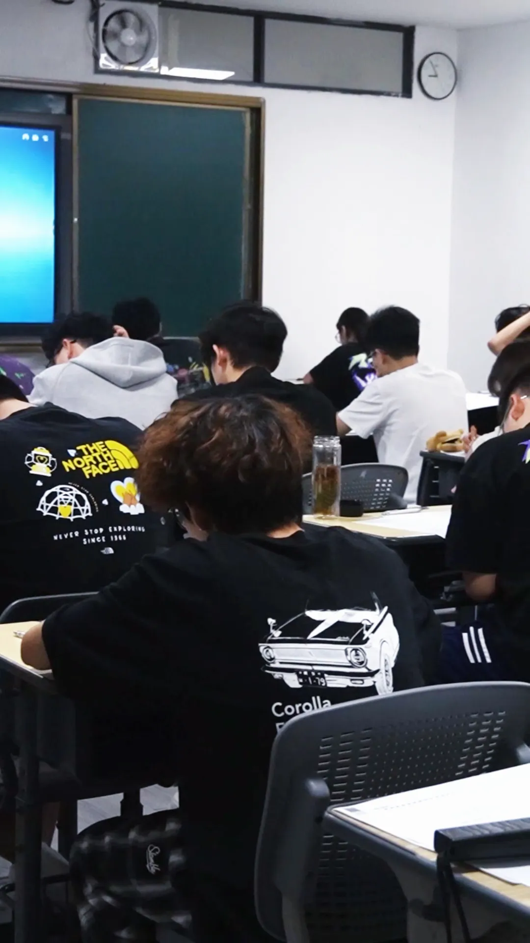 十月磨利剑 奋楫逐梦行 | 拓鑫27届高考部学员十月月考记录-第16张图片-四季读书网 十月磨利剑 奋楫逐梦行 | 拓鑫27届高考部学员十月月考记录-第16张图片-四季读书网