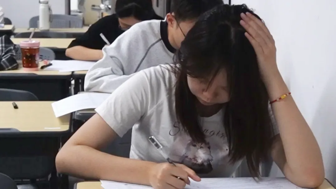 十月磨利剑 奋楫逐梦行 | 拓鑫27届高考部学员十月月考记录-第22张图片-四季读书网 十月磨利剑 奋楫逐梦行 | 拓鑫27届高考部学员十月月考记录-第22张图片-四季读书网