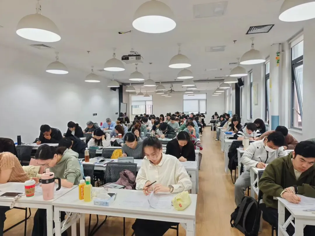10月24日考研全真公益模考预约中,攻克模块薄弱点,手慢无!-第24张图片-四季读书网 10月24日考研全真公益模考预约中,攻克模块薄弱点,手慢无!-第24张图片-四季读书网