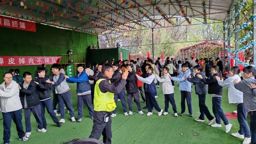 德育 | 踏路传承长征精神 聚力冲刺初三学考——北京市第八十中学管庄分校汇星校区九年级心理减压拓展暨年级徒步活动纪实-第31张图片-四季读书网