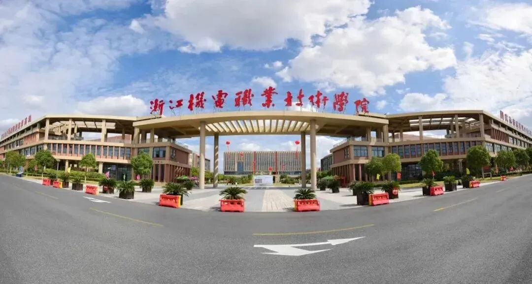 高考400多分!这5所大学入学就定岗,毕业直接进国企-第1张图片-四季读书网