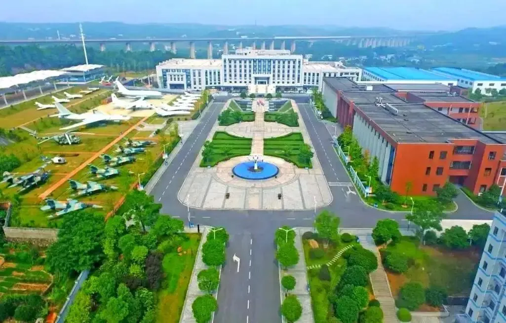 高考400多分!这5所大学入学就定岗,毕业直接进国企-第4张图片-四季读书网