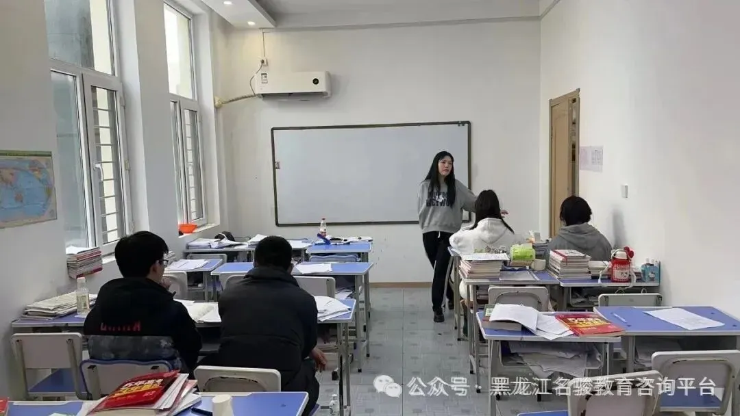 备战27年高考,签约提分-第9张图片-四季读书网 备战27年高考,签约提分-第9张图片-四季读书网