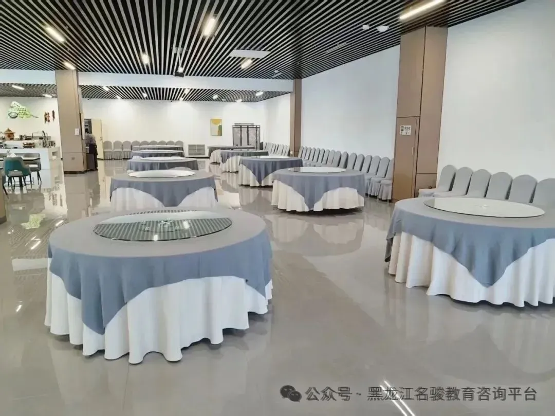 备战27年高考,签约提分-第18张图片-四季读书网 备战27年高考,签约提分-第18张图片-四季读书网