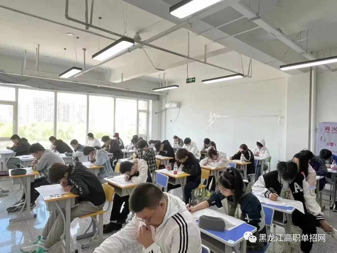 备战27年高考,签约提分-第56张图片-四季读书网 备战27年高考,签约提分-第56张图片-四季读书网