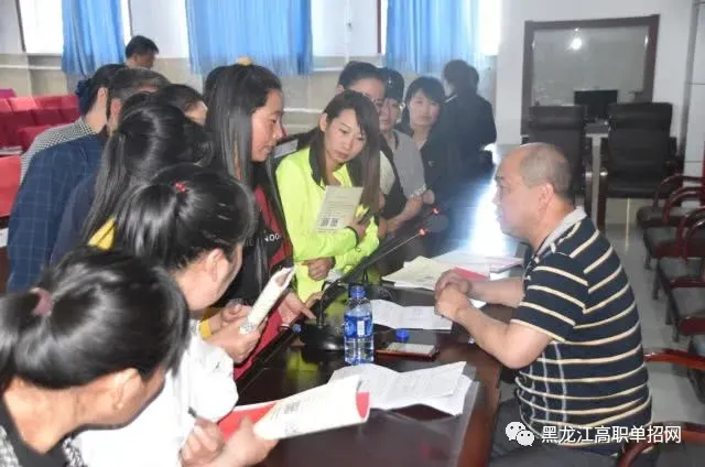 备战27年高考,签约提分-第88张图片-四季读书网 备战27年高考,签约提分-第88张图片-四季读书网