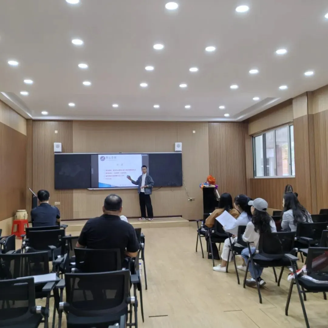 深耕真题研析      聚力素养课堂——独山中学开展10月份校本大教研活动-第5张图片-四季读书网