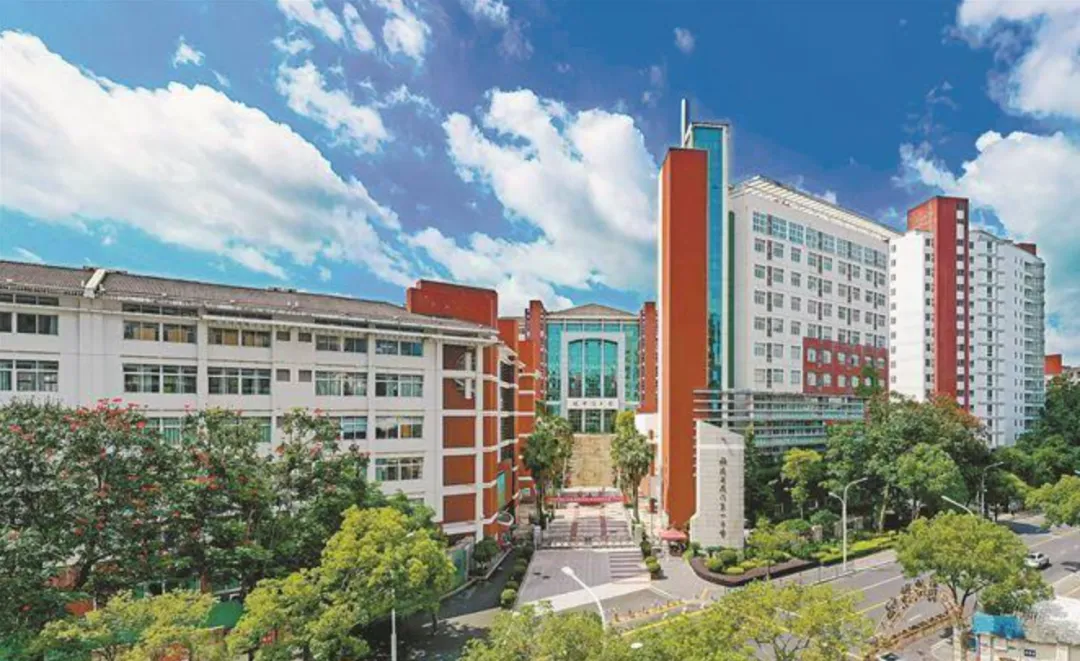 曾经受邀到北京办学,天上有颗星以初三学生名字命名……今天,厦门一中、厦门五中120岁了!这些冷门的往事,你可知晓?-第9张图片-四季读书网 曾经受邀到北京办学,天上有颗星以初三学生名字命名……今天,厦门一中、厦门五中120岁了!这些冷门的往事,你可知晓?-第9张图片-四季读书网