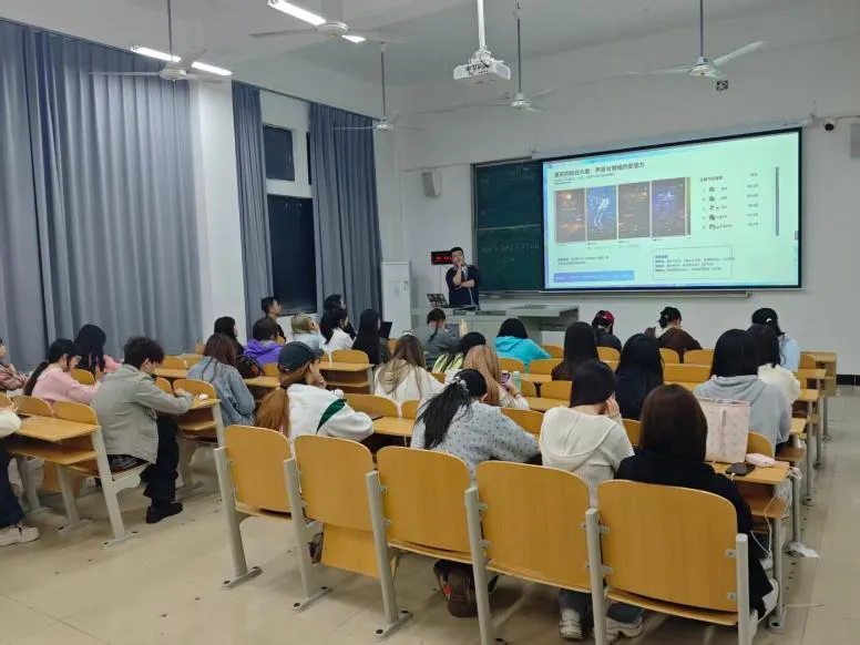 真题真做进课堂!校企携手解锁演艺经纪一线实战赛道-第3张图片-四季读书网 真题真做进课堂!校企携手解锁演艺经纪一线实战赛道-第3张图片-四季读书网