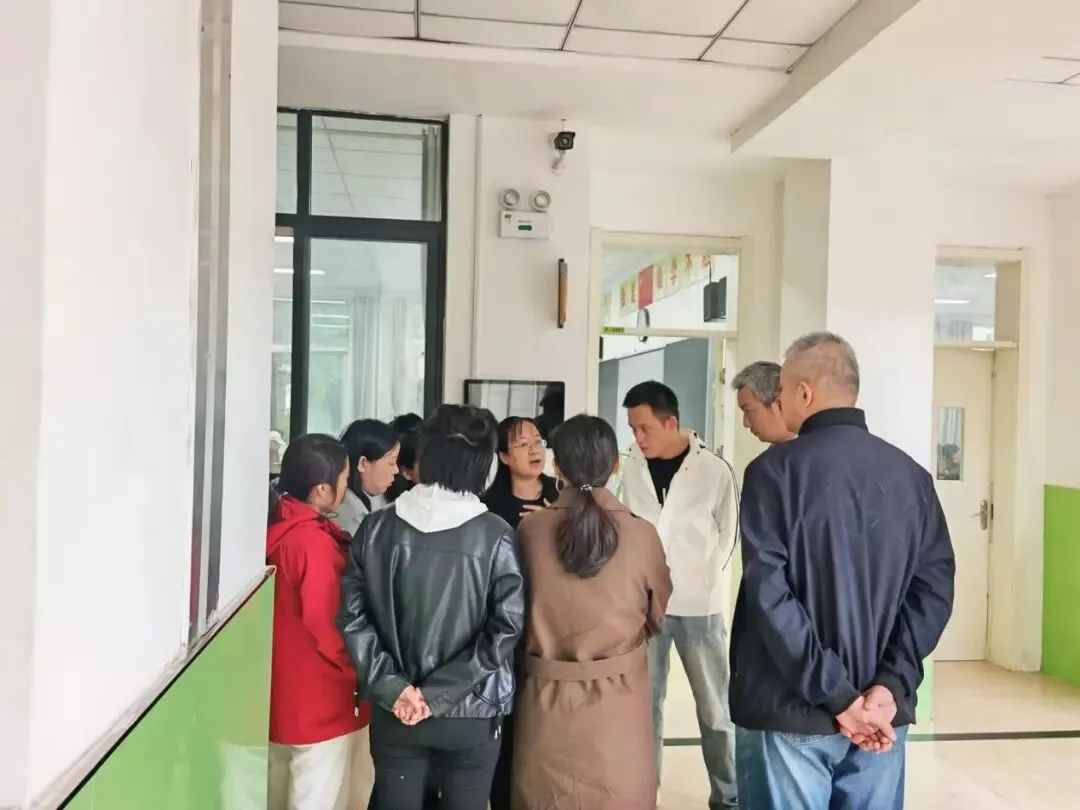 【长安二初】笃行逐梦赴新程 聚心同力赢中考| 2026-2027学年第一学期家长会纪实-第119张图片-四季读书网 【长安二初】笃行逐梦赴新程 聚心同力赢中考| 2026-2027学年第一学期家长会纪实-第119张图片-四季读书网