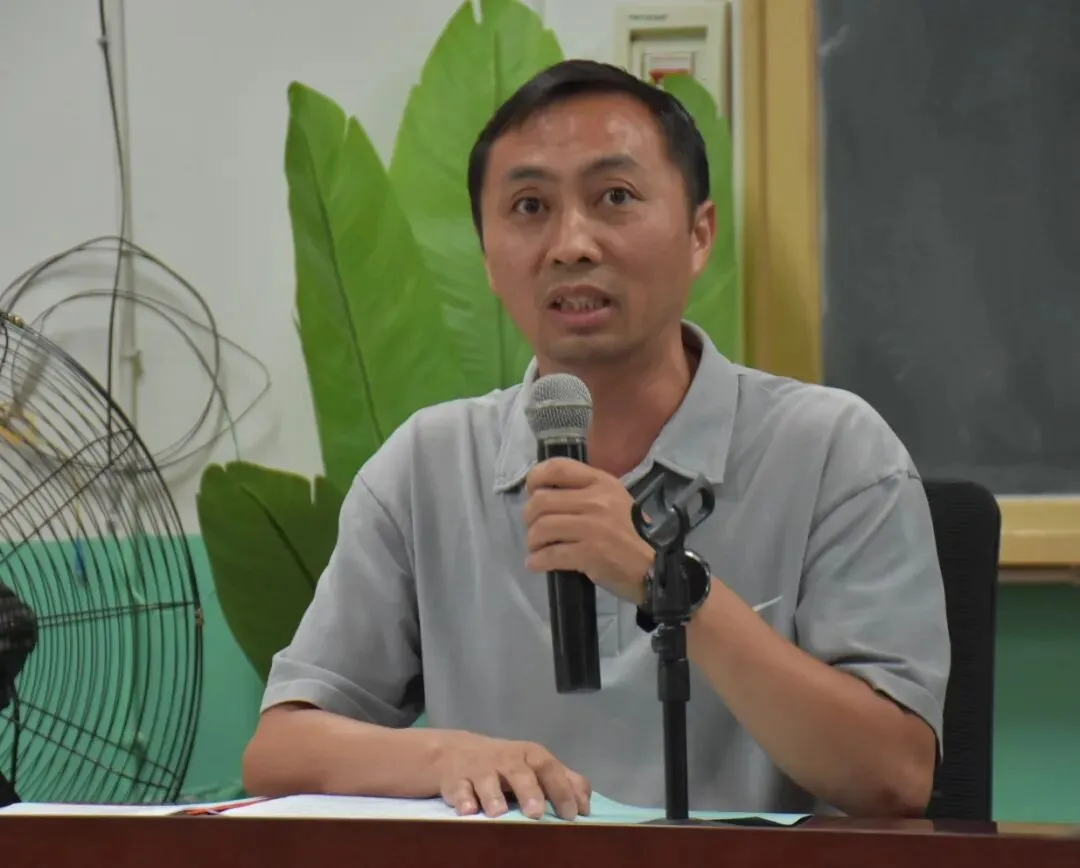 [升学篇]宜良县第二中学举行2027年高考报名动员暨培训大会-第5张图片-四季读书网