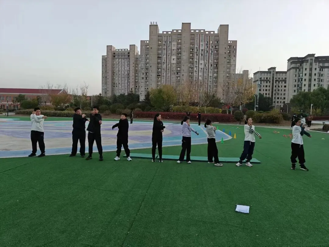 砺行未来少年中考体育满分训练营 中考别让体育拉低总分!科学训练、定期模考测评、突破成绩瓶颈、全力冲刺满分-第10张图片-四季读书网 砺行未来少年中考体育满分训练营 中考别让体育拉低总分!科学训练、定期模考测评、突破成绩瓶颈、全力冲刺满分-第10张图片-四季读书网