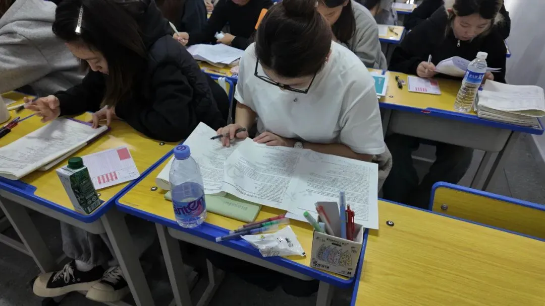 笔锋砺锋芒|鸿仁升本第三次全真模拟考试正式开考!-第26张图片-四季读书网