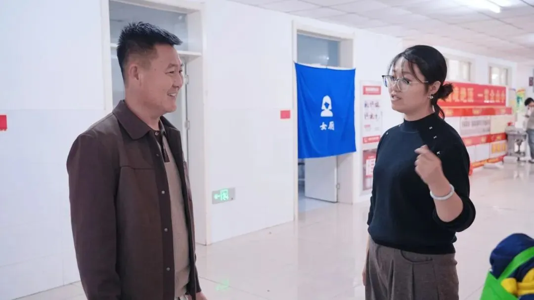 鸿臻|陪跑操、陪听课……高三家委会为高考冲刺保驾护航!-第32张图片-四季读书网