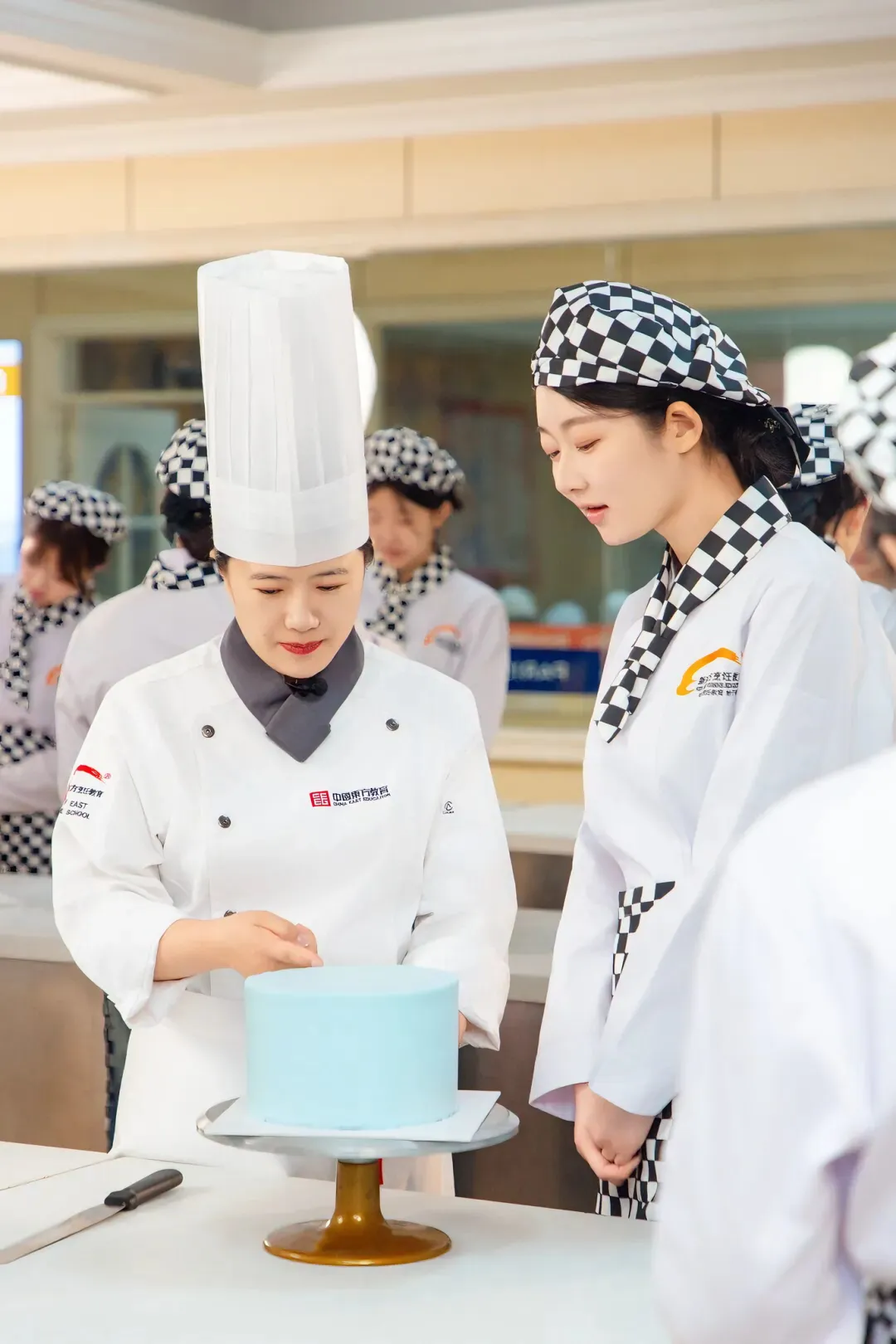 考不上高中,初三女孩学什么好?这四个专业市场需求大、环境好,建议收藏~-第31张图片-四季读书网 考不上高中,初三女孩学什么好?这四个专业市场需求大、环境好,建议收藏~-第31张图片-四季读书网