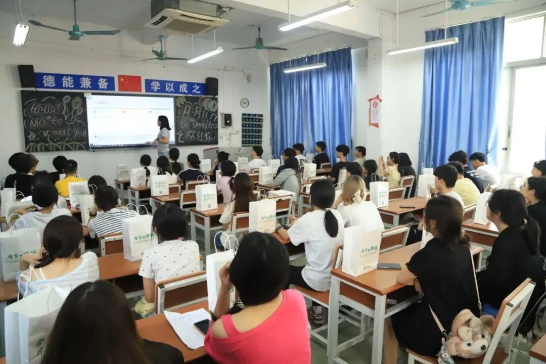 想提分?推荐博启职教春季高考集训辅导班,三大教学点可选,学习氛围浓厚!-第3张图片-四季读书网 想提分?推荐博启职教春季高考集训辅导班,三大教学点可选,学习氛围浓厚!-第3张图片-四季读书网
