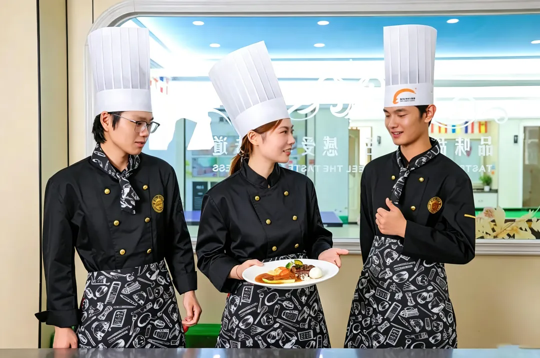 考不上高中,初三女孩学什么好?这四个专业市场需求大、环境好,建议收藏~-第39张图片-四季读书网 考不上高中,初三女孩学什么好?这四个专业市场需求大、环境好,建议收藏~-第39张图片-四季读书网