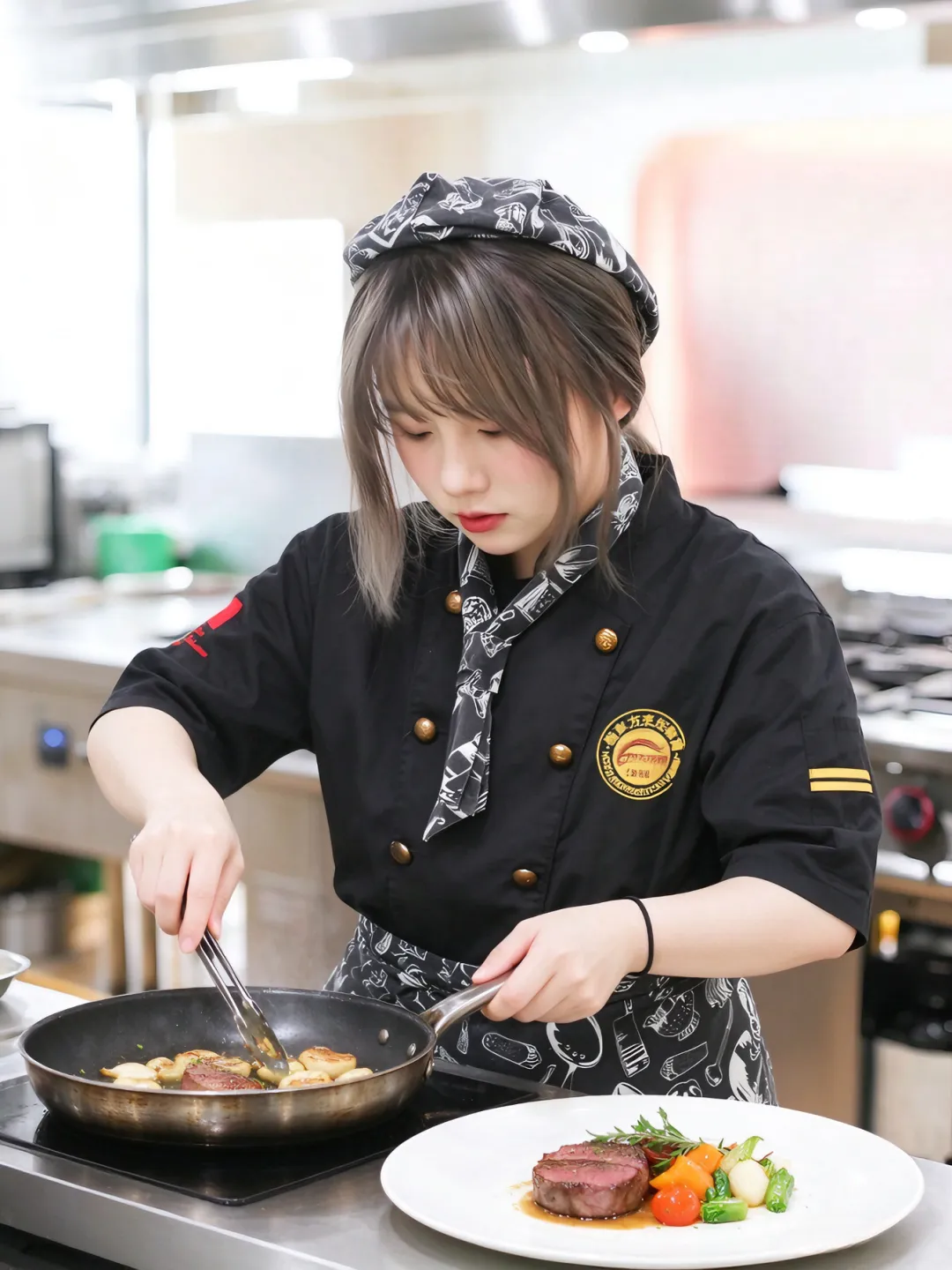 考不上高中,初三女孩学什么好?这四个专业市场需求大、环境好,建议收藏~-第41张图片-四季读书网 考不上高中,初三女孩学什么好?这四个专业市场需求大、环境好,建议收藏~-第41张图片-四季读书网