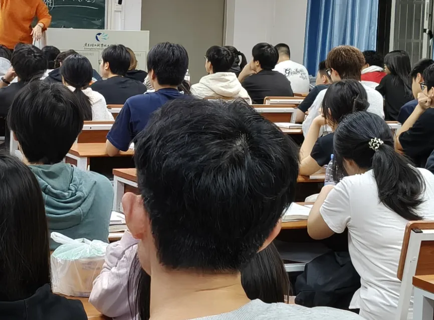 想提分?推荐博启职教春季高考集训辅导班,三大教学点可选,学习氛围浓厚!-第25张图片-四季读书网 想提分?推荐博启职教春季高考集训辅导班,三大教学点可选,学习氛围浓厚!-第25张图片-四季读书网