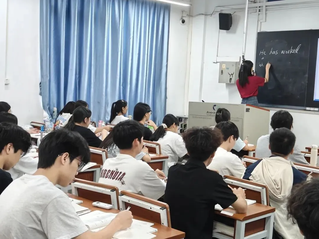 想提分?推荐博启职教春季高考集训辅导班,三大教学点可选,学习氛围浓厚!-第33张图片-四季读书网 想提分?推荐博启职教春季高考集训辅导班,三大教学点可选,学习氛围浓厚!-第33张图片-四季读书网