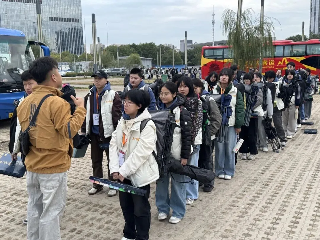 全程护航 暖心相伴|直击美术联考模拟考现场,新境界做你们最坚实的后盾-第14张图片-四季读书网