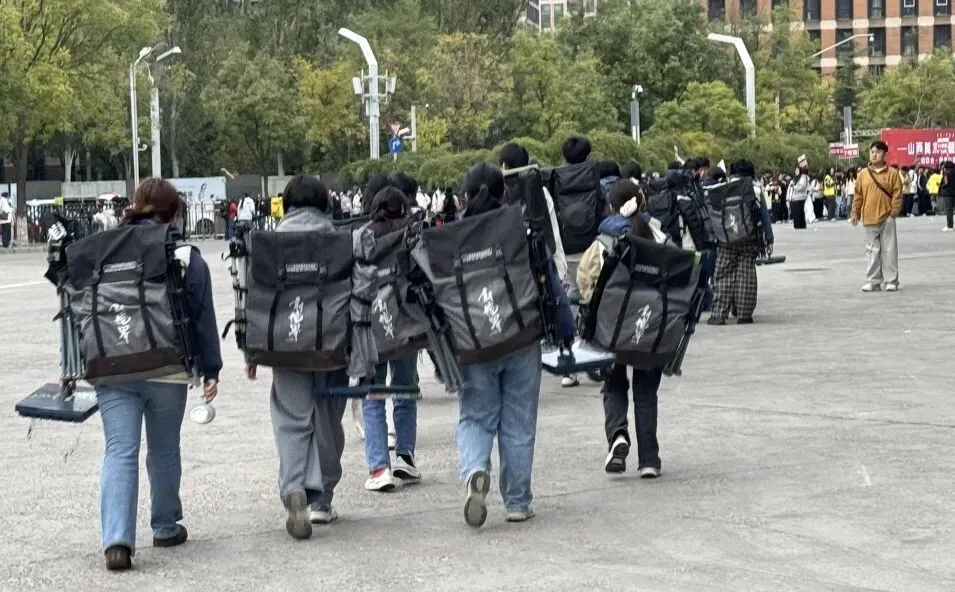 全程护航 暖心相伴|直击美术联考模拟考现场,新境界做你们最坚实的后盾-第15张图片-四季读书网