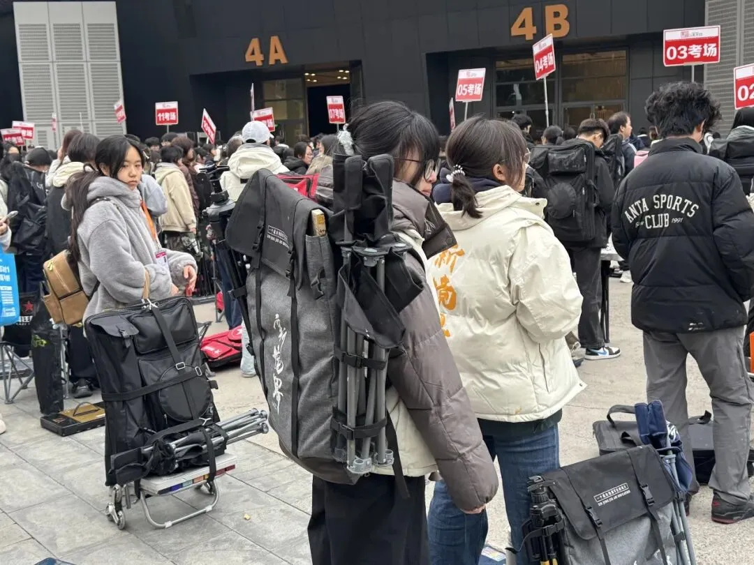 全程护航 暖心相伴|直击美术联考模拟考现场,新境界做你们最坚实的后盾-第16张图片-四季读书网