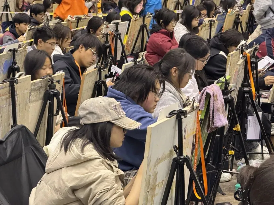 全程护航 暖心相伴|直击美术联考模拟考现场,新境界做你们最坚实的后盾-第35张图片-四季读书网
