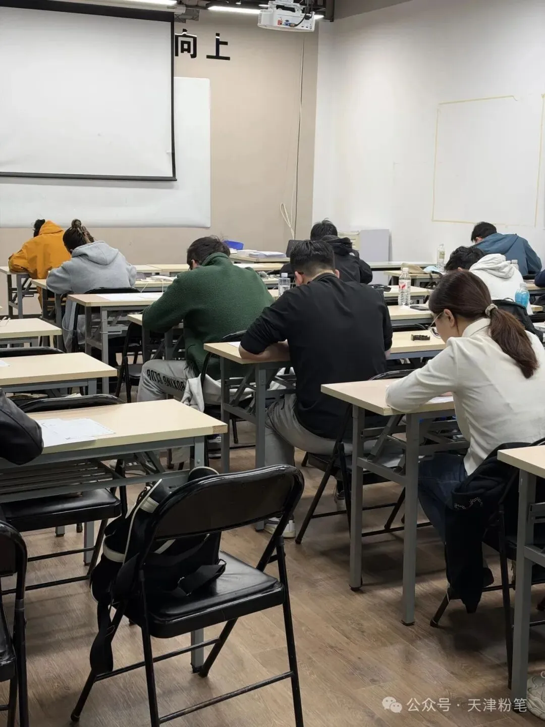 线下模考200+人参考 圆满结束!下期1号开考!快来感受考场氛围,适应实战节奏!-第2张图片-四季读书网