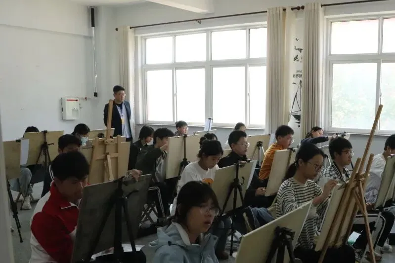 青岛国开第二中学2025年中考艺体考试圆满结束!-第36张图片-四季读书网 青岛国开第二中学2025年中考艺体考试圆满结束!-第36张图片-四季读书网