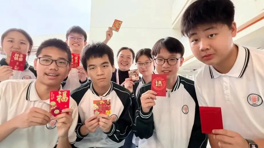 学子风采 | 2026届初三优秀毕业生(十)郑皓文:踏实前行,自在发光-第5张图片-四季读书网 学子风采 | 2026届初三优秀毕业生(十)郑皓文:踏实前行,自在发光-第5张图片-四季读书网