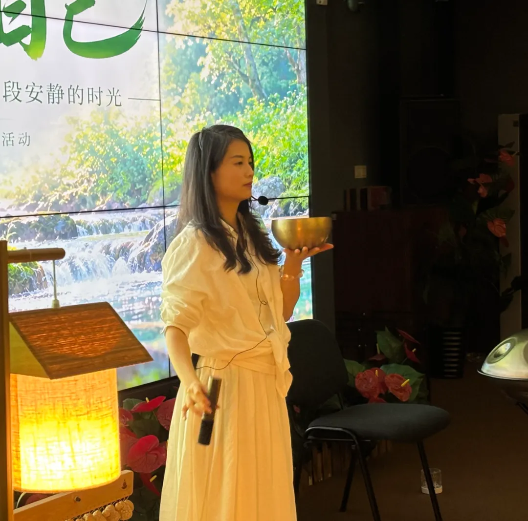 听见自己,轻装上阵|一场给初三学子的声音疗愈之旅-第5张图片-四季读书网
