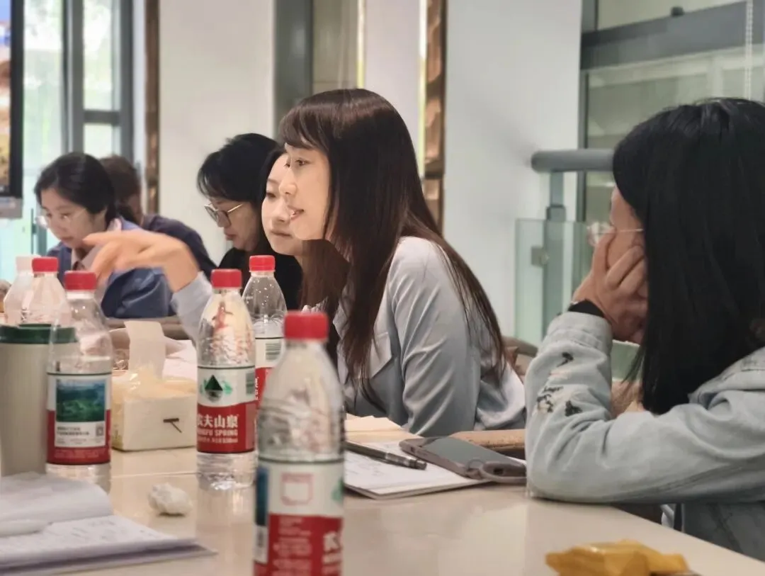 聚焦初三教学调研 赋能英语备考提质——区英语教研员吴莎莎老师莅校开展教学调研-第31张图片-四季读书网 聚焦初三教学调研 赋能英语备考提质——区英语教研员吴莎莎老师莅校开展教学调研-第31张图片-四季读书网