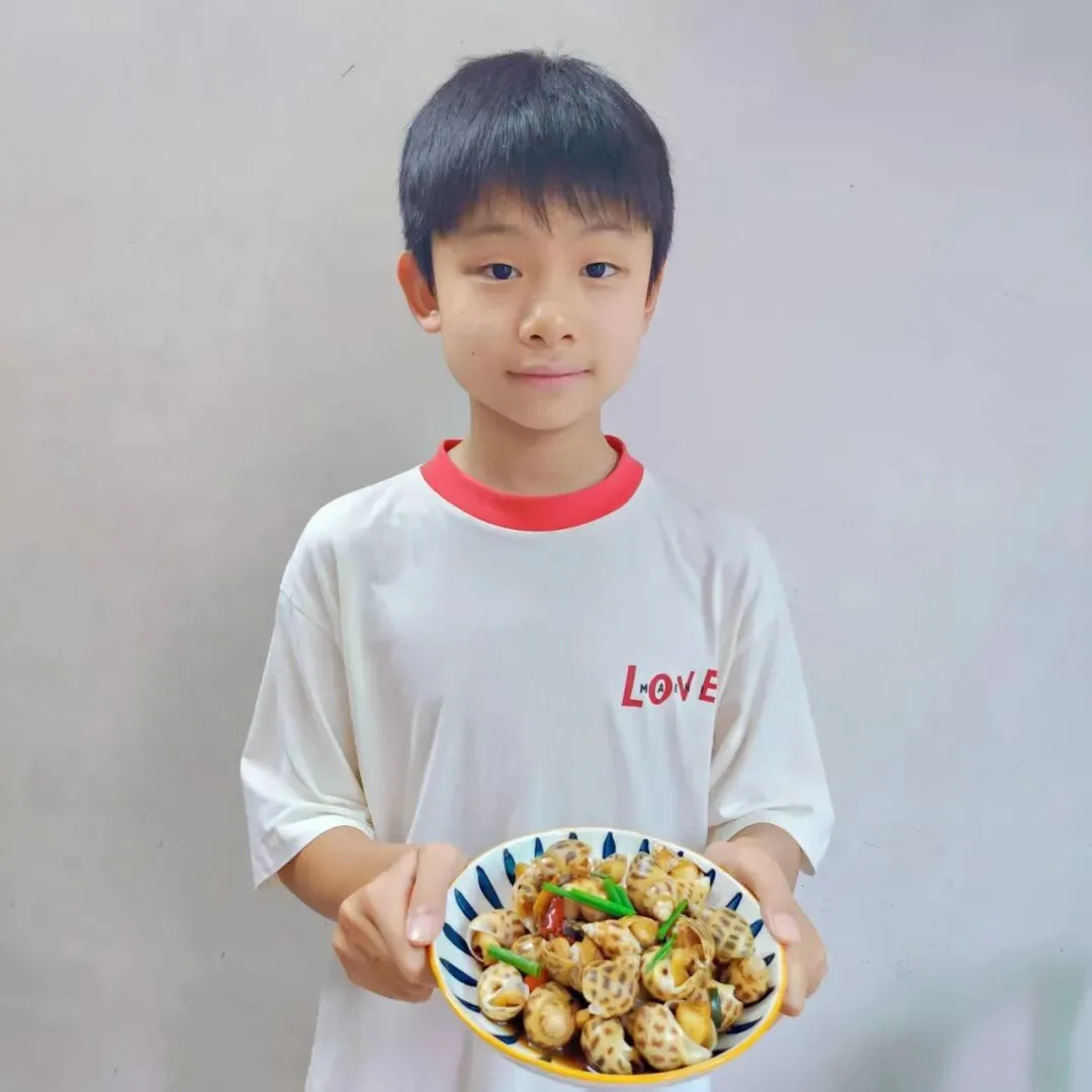 【有容教育】东城旗峰学校初三“向光成长”项目式德育成果展(第一期)——一席烟火寄温情,以食传爱敬长辈-第48张图片-四季读书网