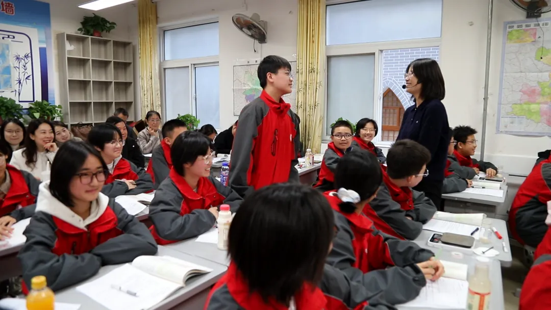 西安高新一中来绥开展大教研暨中考交流研讨活动-第3张图片-四季读书网