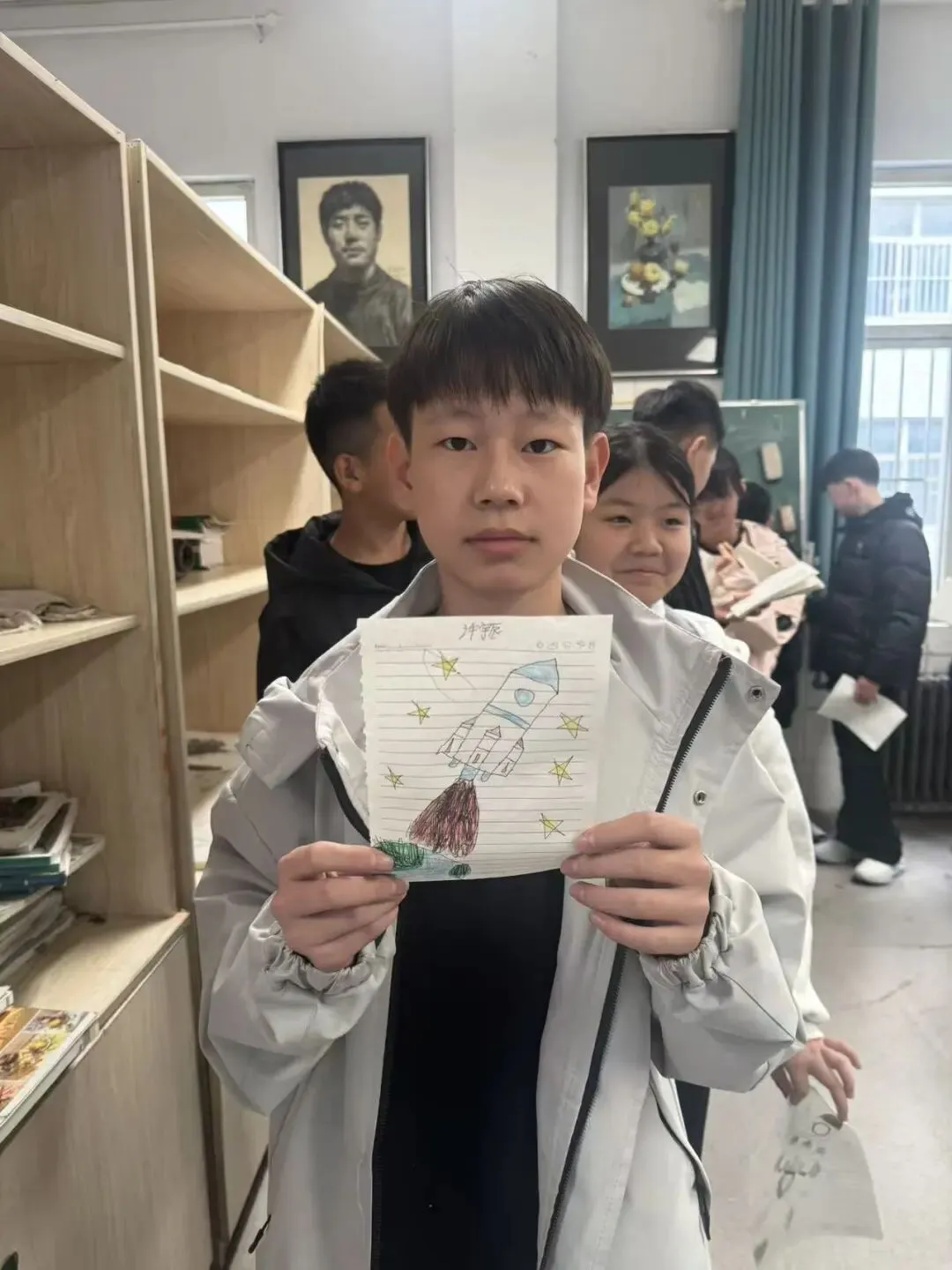初一11班美术课堂作品《科技之光》-第17张图片-四季读书网