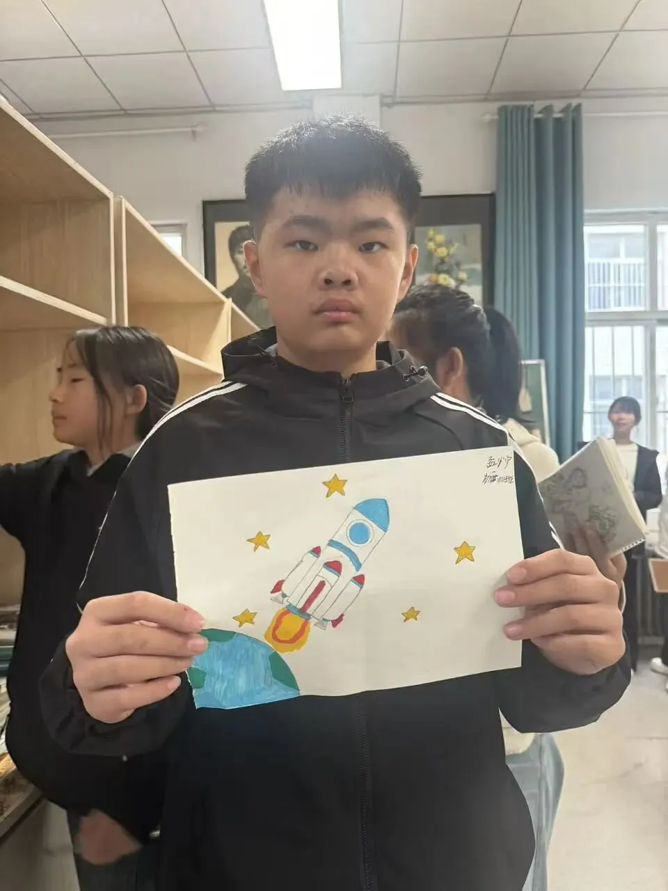 初一11班美术课堂作品《科技之光》-第20张图片-四季读书网